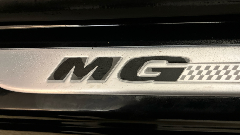 MG Hs 1.5 T-GDI PHEV Excite 5dr Auto Hatchback